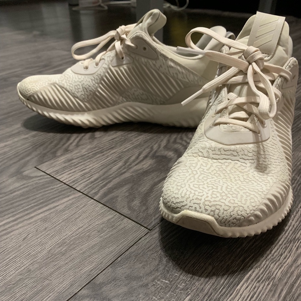 Adidas AlphaBounce shoe